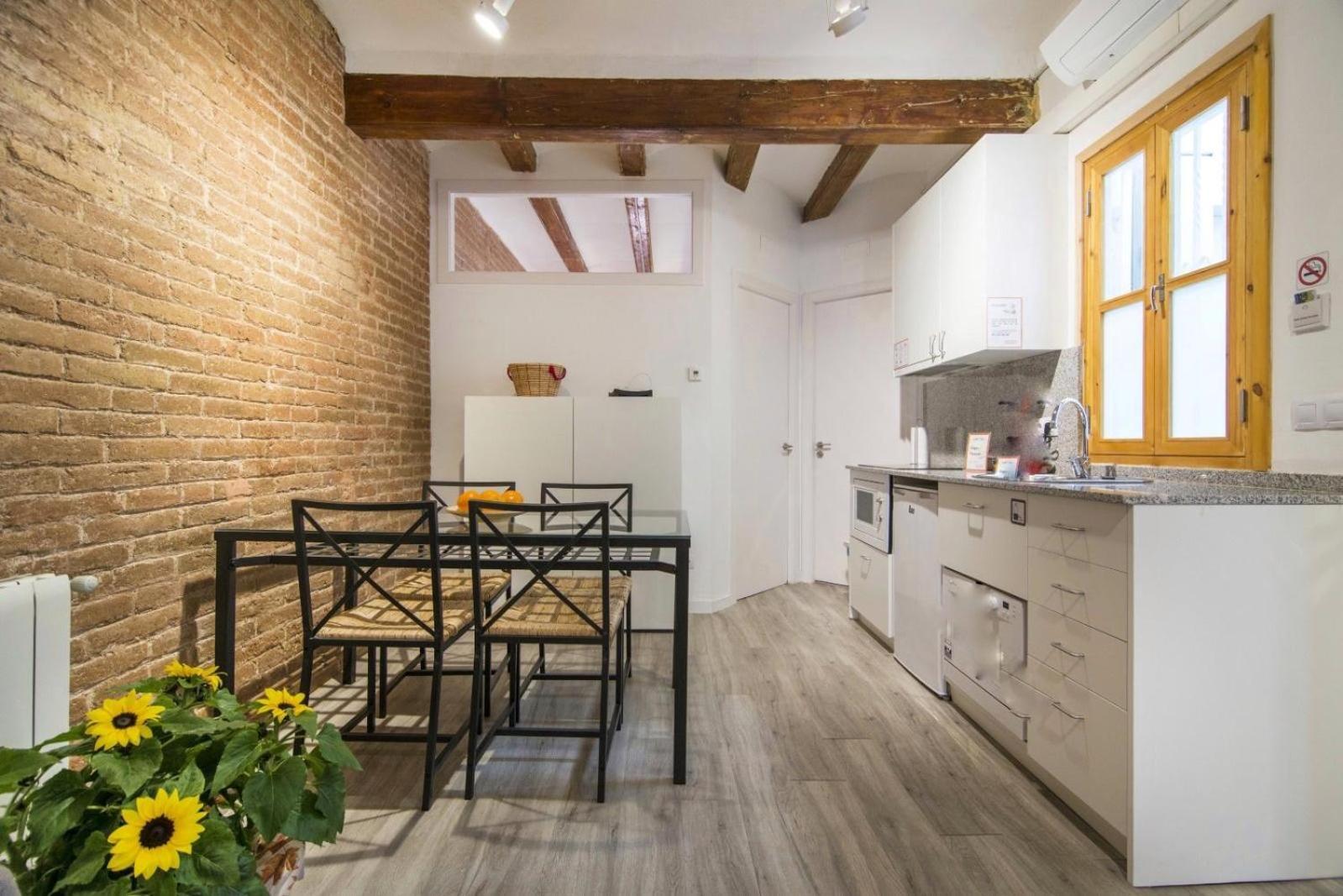 Happy People Ramblas Harbour Apartments Barcelona Ngoại thất bức ảnh
